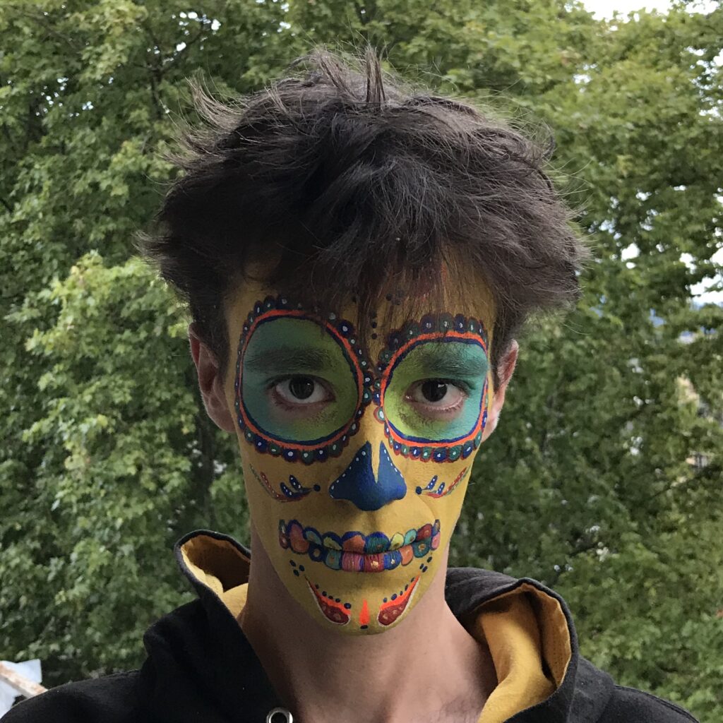 Maquillage tête mexicaine colorée